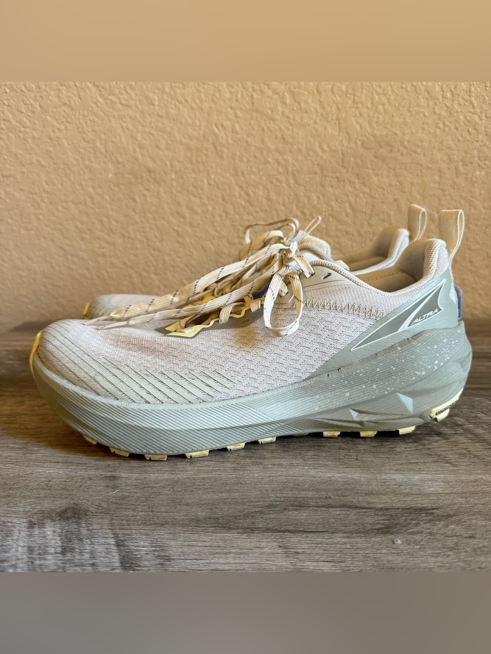 Altra Experience Wild 2 trail running shoes Womens Size 10 - Picture 2 of 11